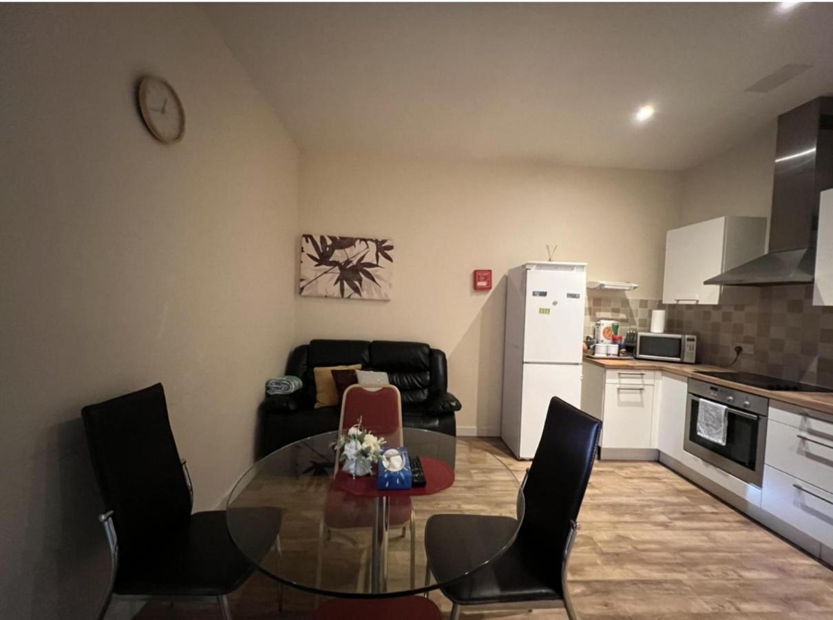 Aberdeen Stay Central 2-Bedrooms Apt-No Party Exteriér fotografie
